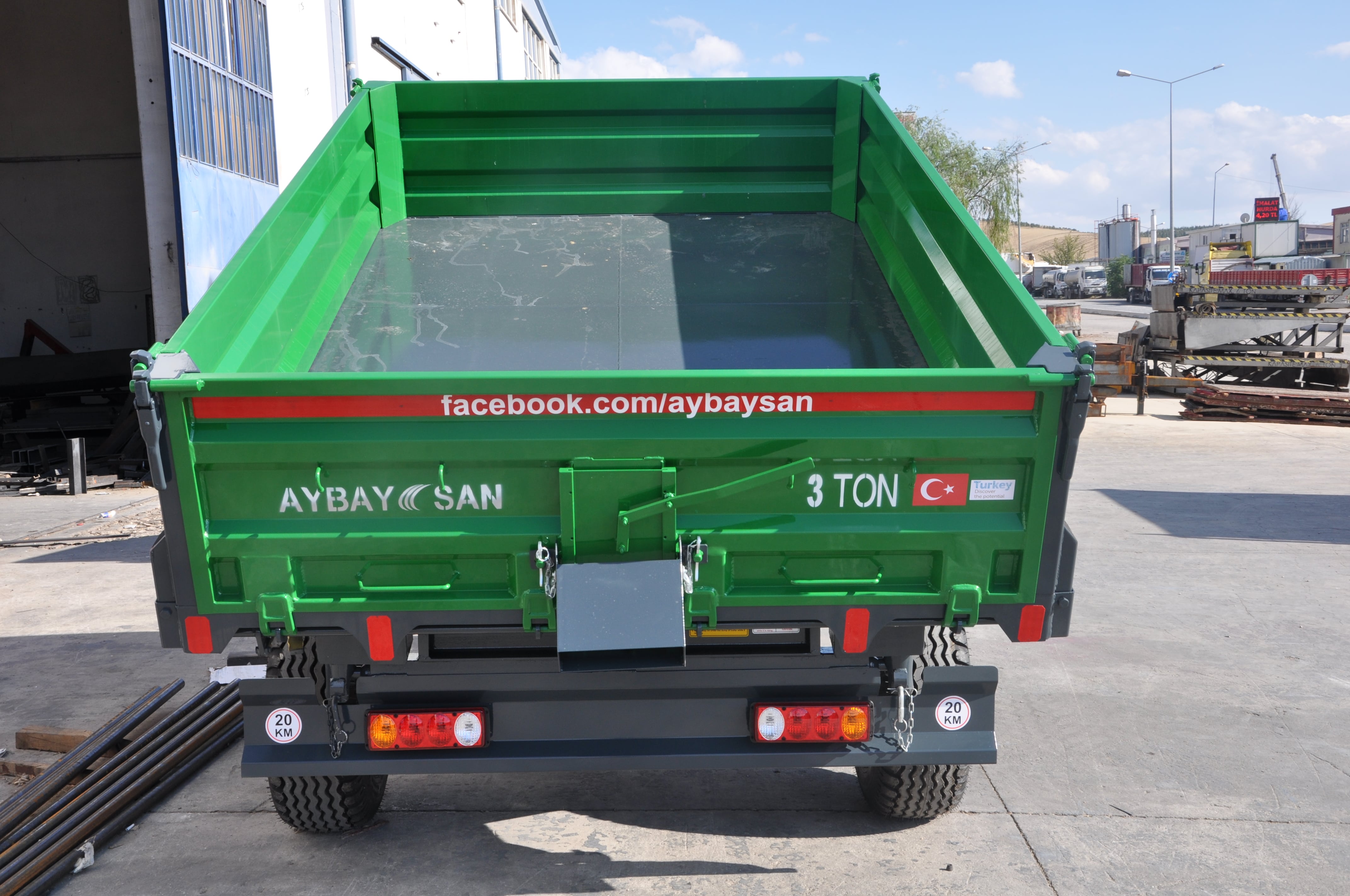 5 TON  ÜC YANA DEVİRME DAMPERLİ RÖMORK