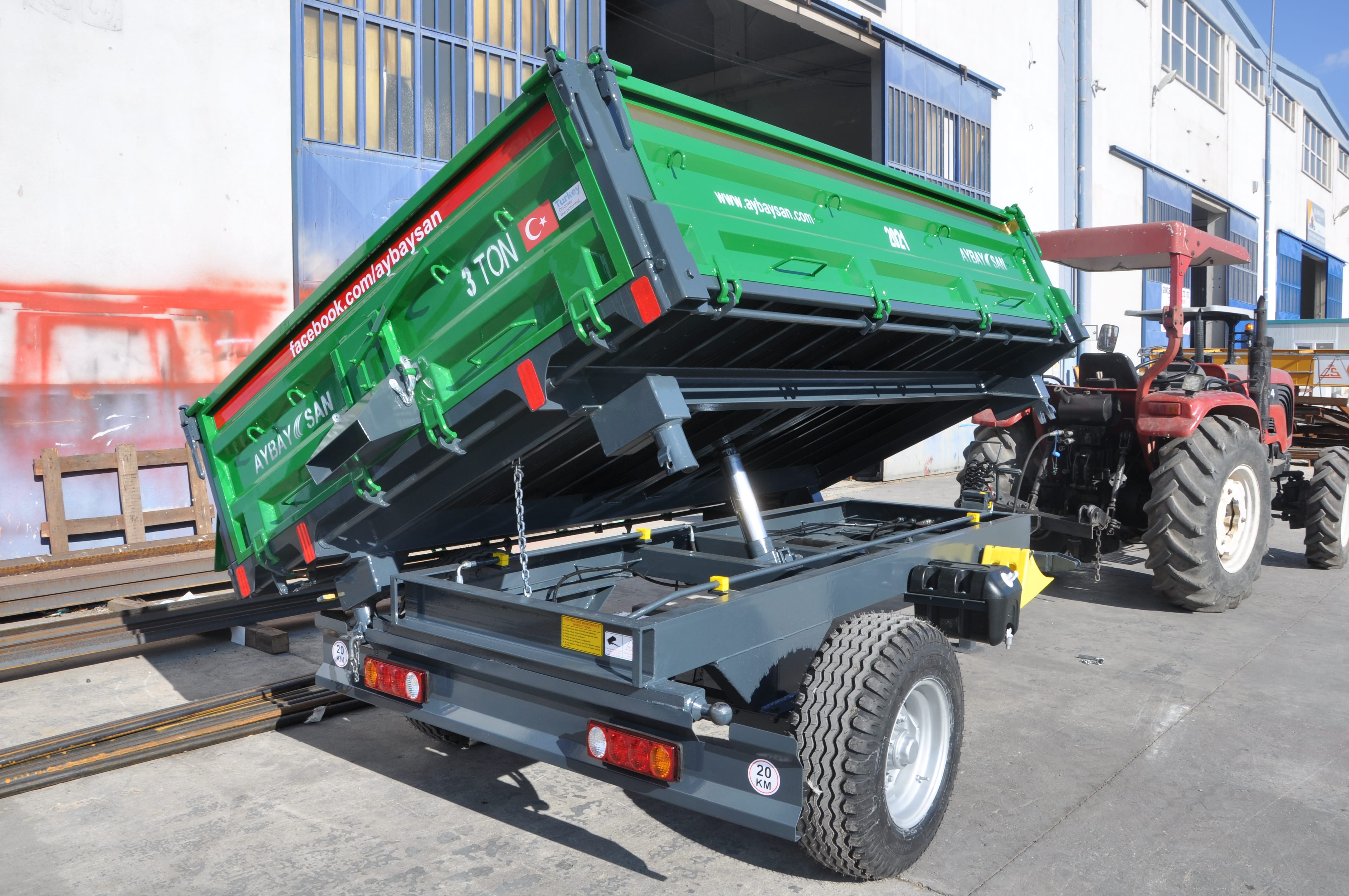 5 TON  ÜC YANA DEVİRME DAMPERLİ RÖMORK